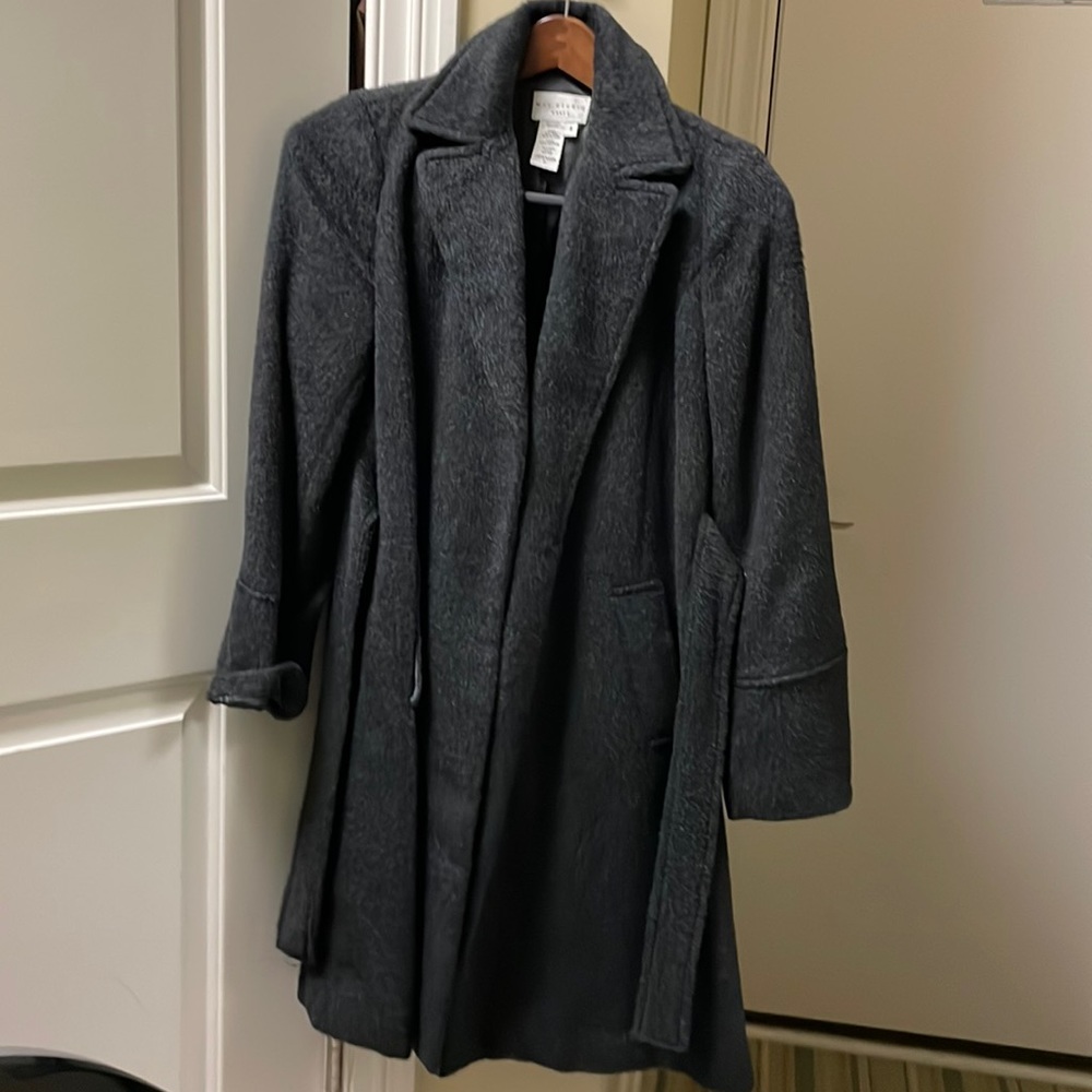 Woman’s max studio coat